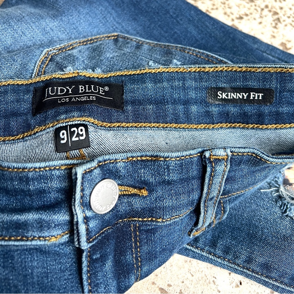 Womens Jeans Size 9 29 Skinny Leopard Print Patches Distressed Judy blue - Picture 7 of 10